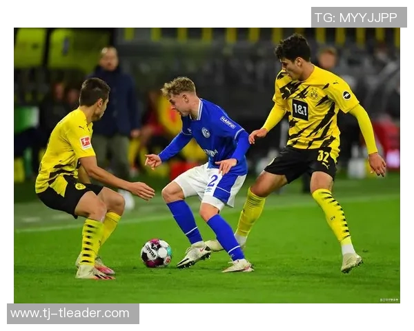 京多安引领新潮流足球战术革新中的关键人物分析与展望