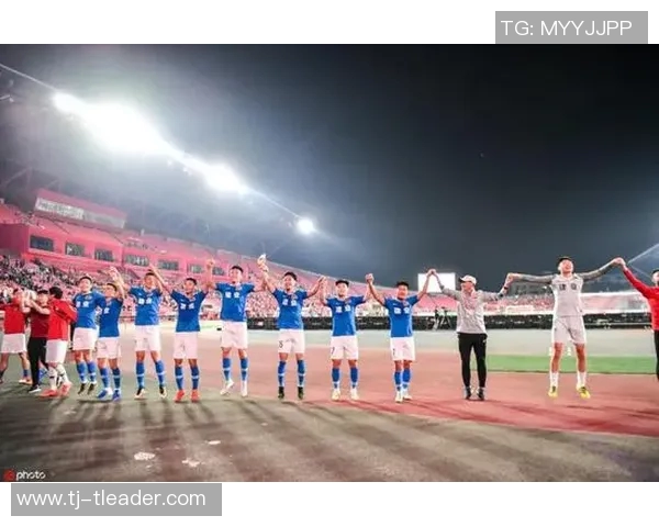 今天建业迎战力帆期待精彩对决球迷热情高涨助威现场气氛火爆