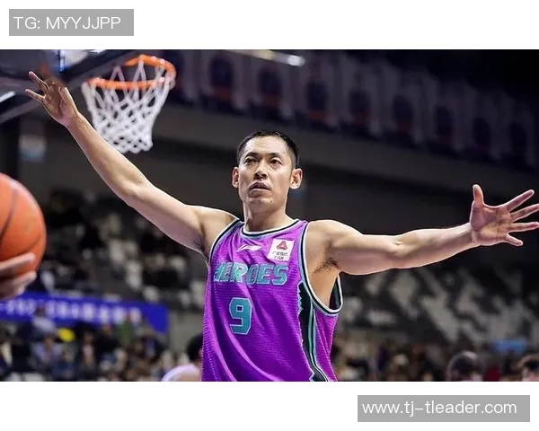 张庆鹏：从篮球场上的传奇到人生舞台的精彩转身