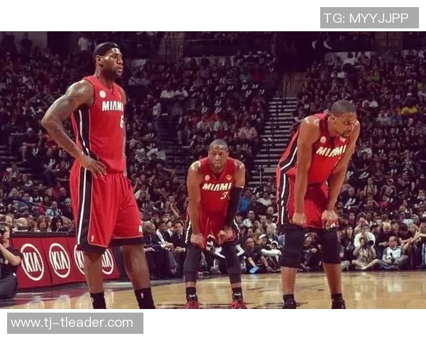 热火与马刺精彩对决回放NBA经典瞬间重温与分析