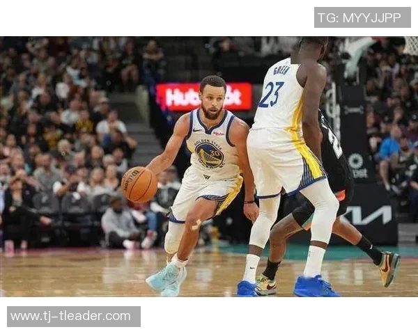 2016年4月8日勇士与马刺的巅峰对决回顾与精彩瞬间分析