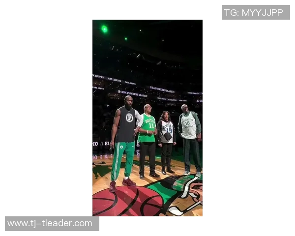 杰伦布朗：从球场新星到NBA顶级球员的成长之路