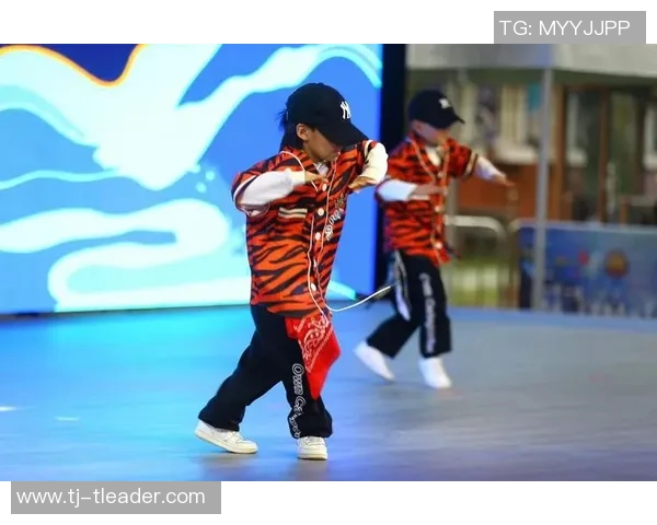 街舞战术解析：西安街舞队如何构建高效中路突破体系MBA