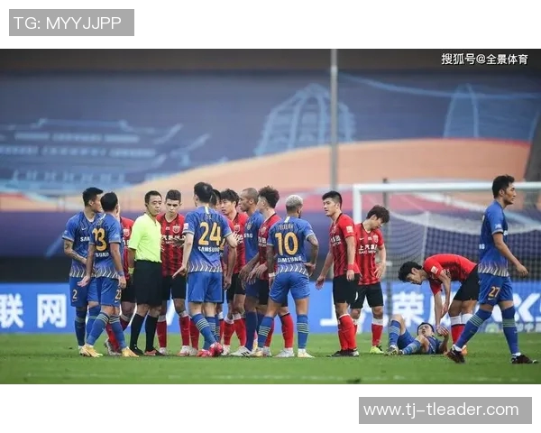 上港与苏宁精彩对决重播回顾赛场瞬间与战术分析 上港与苏宁精彩对决重播回顾赛场瞬间与战术分析