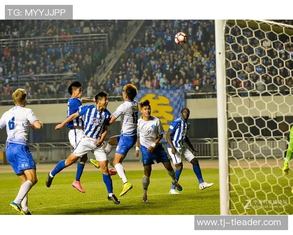 保定容大迎战新疆体彩全力争胜展现足球激情与团队精神