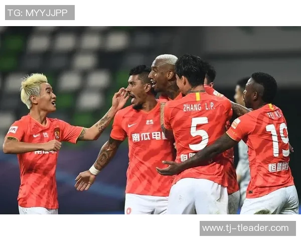 直播恒大对阵神户全场精彩瞬间回顾与赛后分析尽在这里 直播恒大对阵神户全场精彩瞬间回顾与赛后分析尽在这里