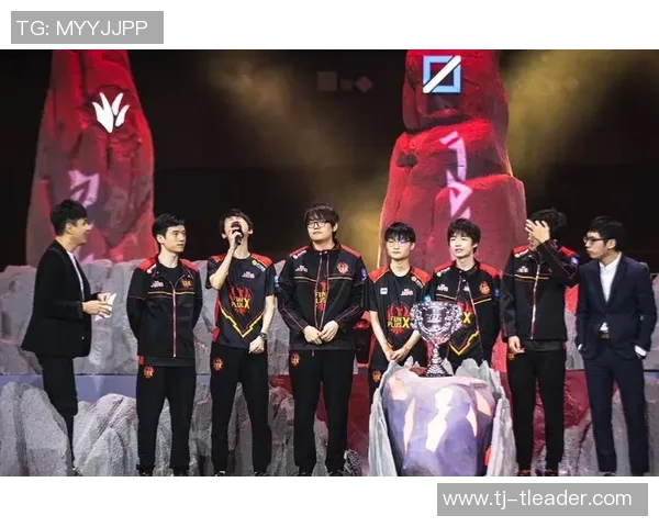 CSGO战术深度解析：揭秘FPX战队的制胜之道与策略运用