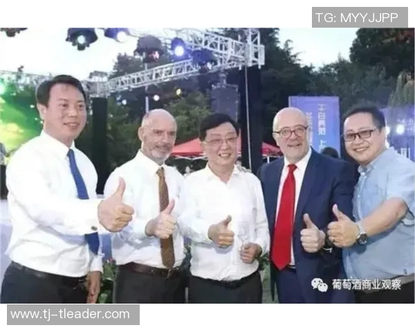 专访黄磊:探寻足球背后的成功秘诀与成长之路 专访黄磊:探寻足球背后的成功秘诀与成长之路